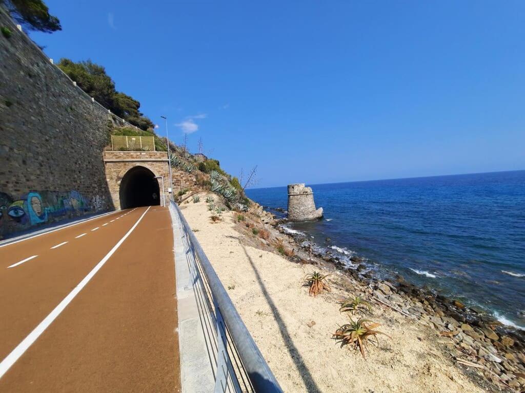 Oliva Apartment Imperia Luaran gambar